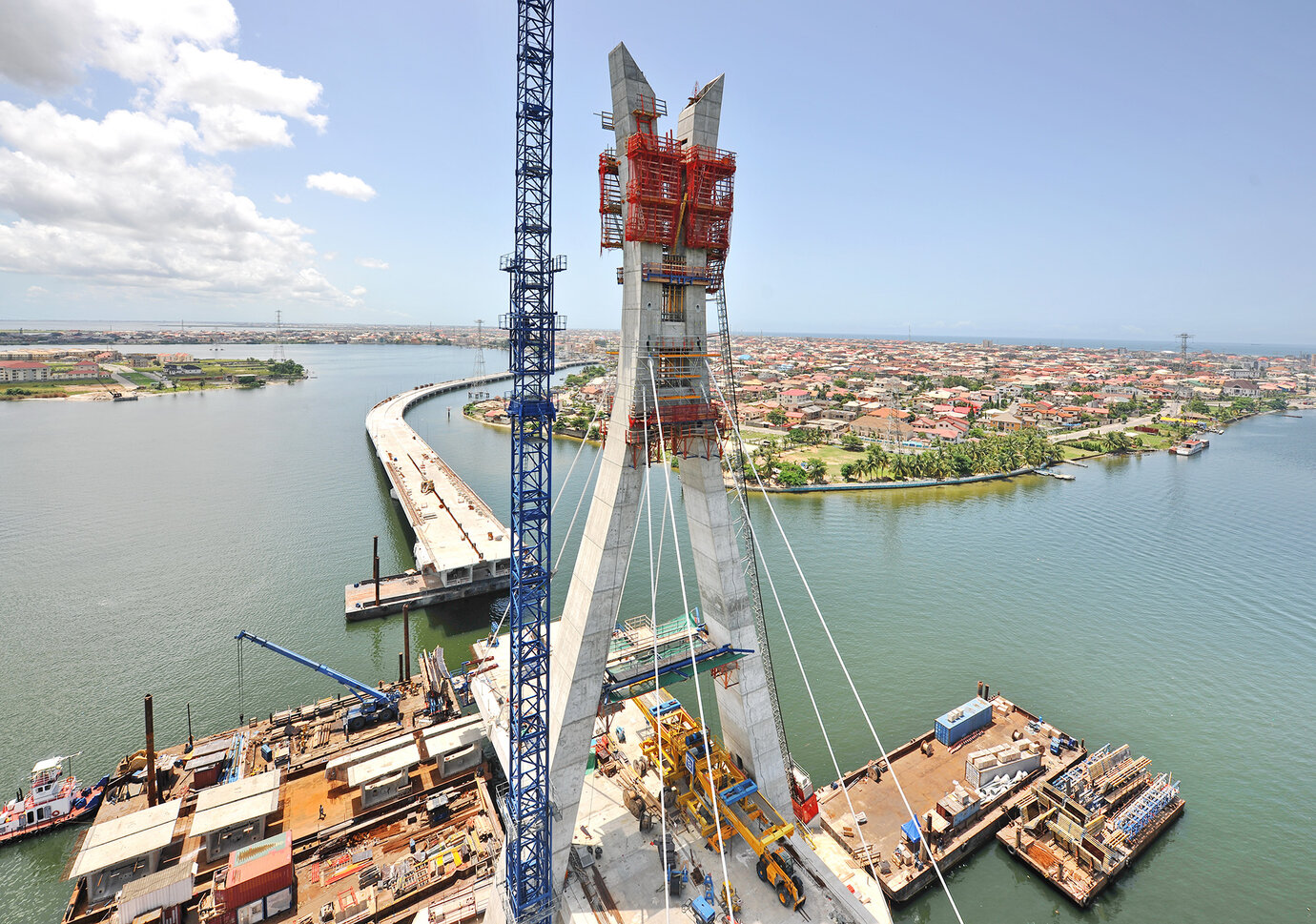 Luftbild der Bauarbeiten an der Lekki-Ikoyi Link Bridge / © Julius Berger Nigeria Plc