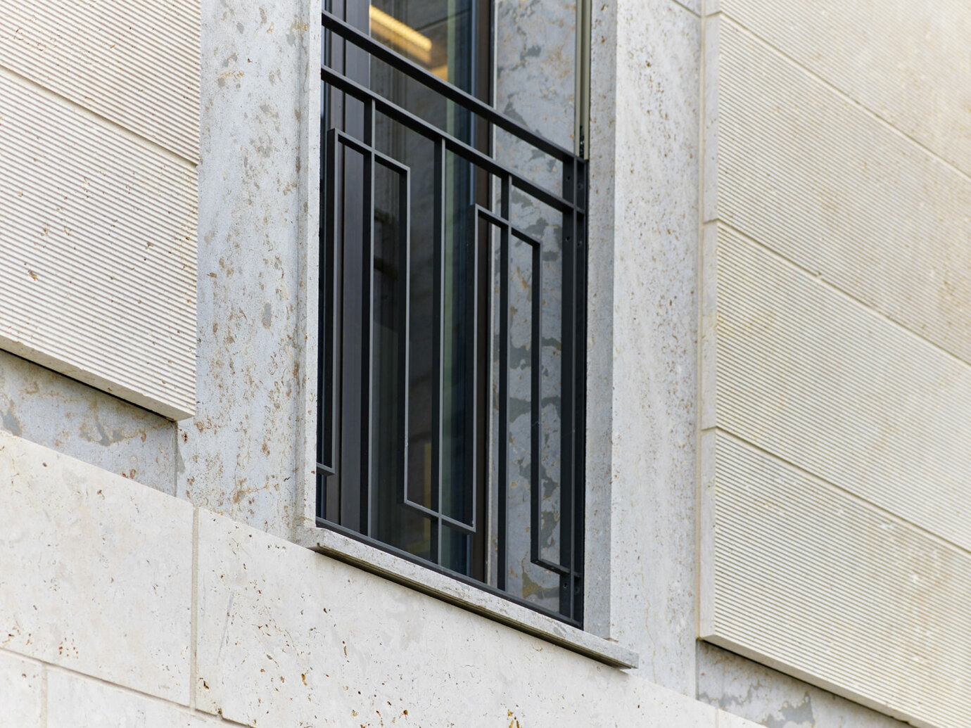 Details Naturstein- und Metallarbeiten